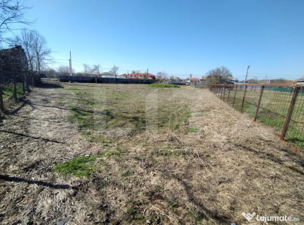 Teren Almăj, 1685 mp, deschidere 40m, cu utilități, 2 lot