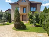 Casă de top de vânzare – Păulești | 7 camere | teren 1