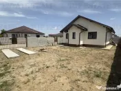Casa individuala 3 camere pe parter, cu toate utilitatile si 