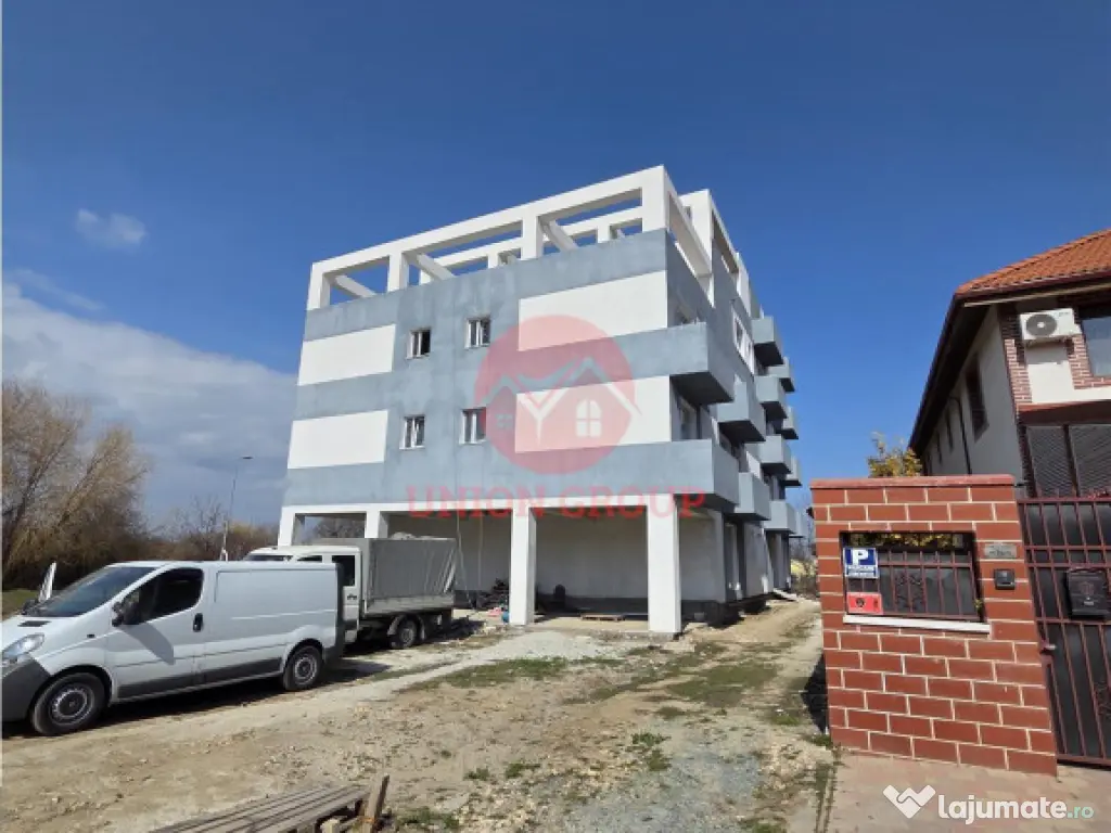 Spatiu Comercial Parter si Curte - in Constructie