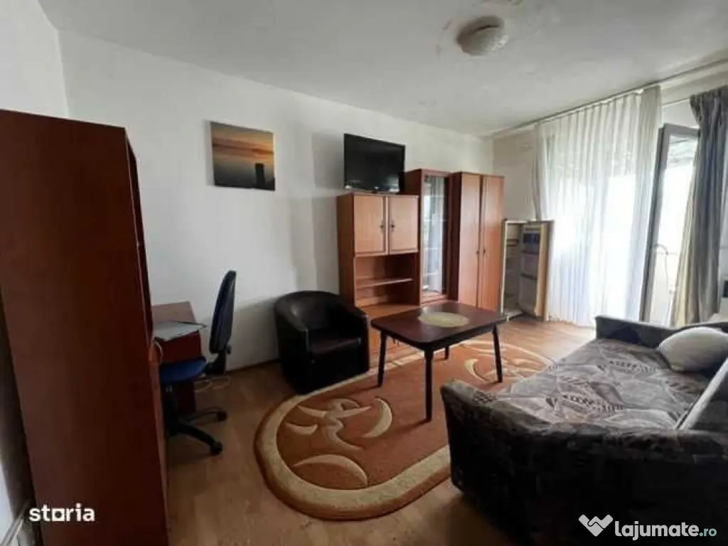 Garsoniera 22 mp + balcon, zona Decebal