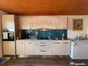 Casa cu teren de vanzare Golesti-Ramnicu Valcea / Manasti... 