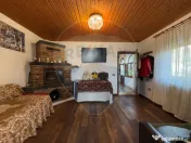 Casa cu teren de vanzare Golesti-Ramnicu Valcea / Manasti... 