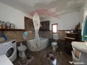 Casa cu teren de vanzare Golesti-Ramnicu Valcea / Manasti... 