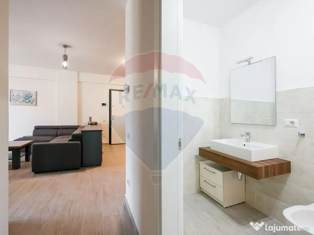Apartamente 3 camere de închiriat ultracentral, clădire...