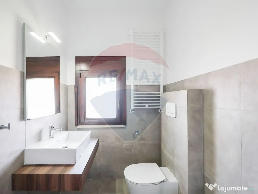 Apartamente 3 camere de închiriat ultracentral, clădire...