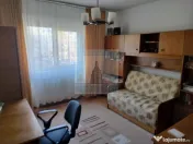 Apartament 2 camere decomandat, et.1/4 - zona Astra 