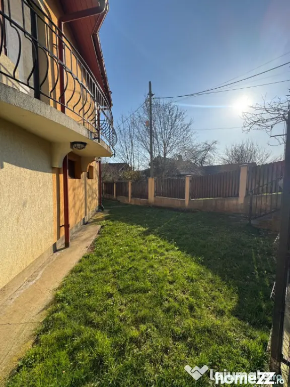 Vilă 336 mp utili, garaj 2 mașini, teren 380 mp, zona Griv