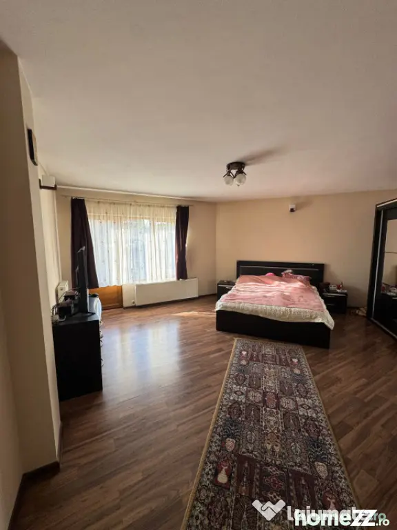 Vilă 336 mp utili, garaj 2 mașini, teren 380 mp, zona Griv