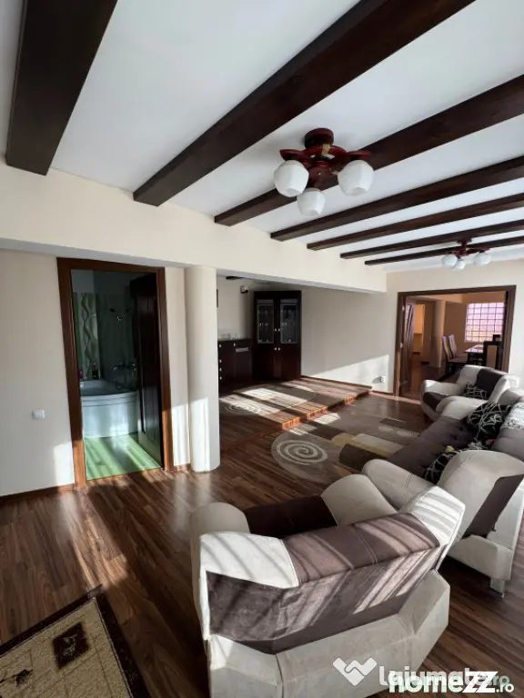 Vilă 336 mp utili, garaj 2 mașini, teren 380 mp, zona Griv