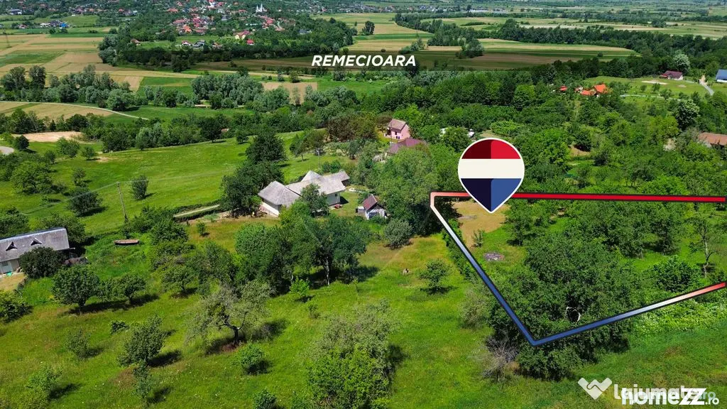 Teren intravilan generos 3.206 mp în Remecioara | Privel...