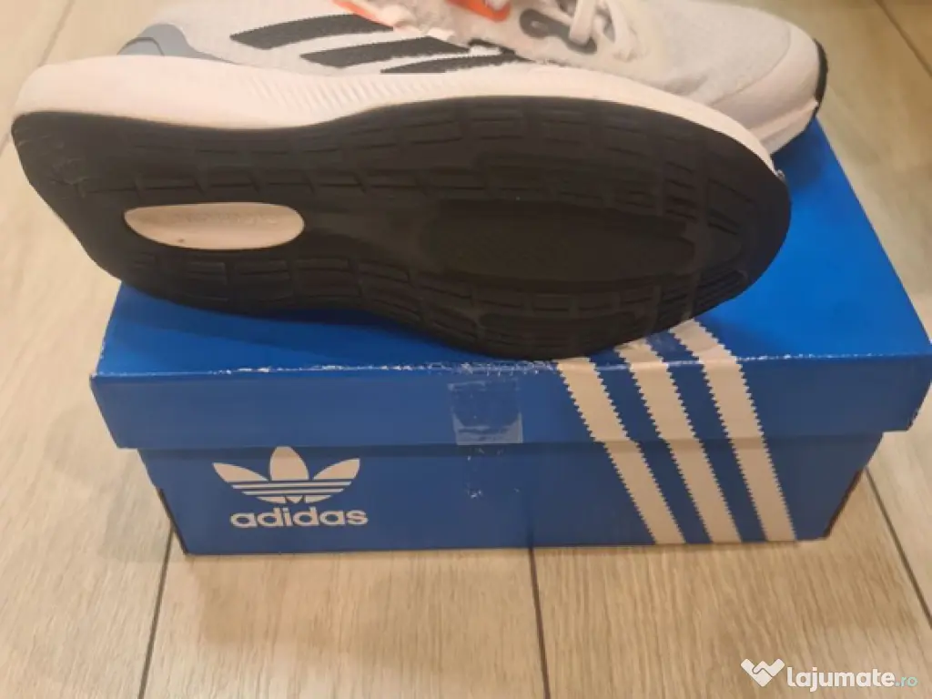 Adidasi Adidas nr 30