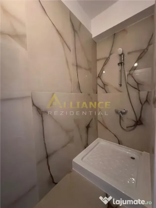 Apartament 3 camere bloc nou P 3 || lift || incalzire in par