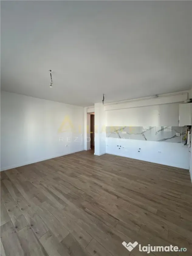 Apartament 3 camere bloc nou P 3 || lift || incalzire in par