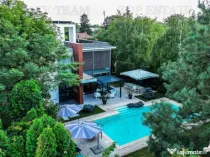 Vila premium cu 7 camere, de inchiriat cu piscina privata si