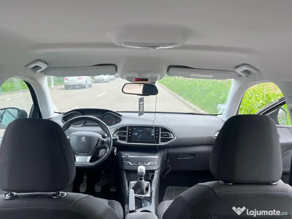 Vând Peugeot 308 sw 2015