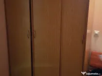 Vând mobilier dormitor