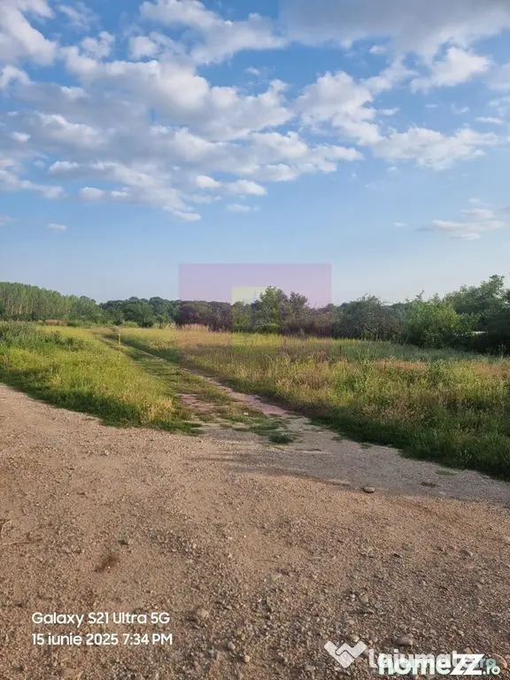 GIURGIU - SE VINDE TEREN 2150 MP IN SAT TEISORI
