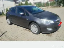 Opel Astra J 2011