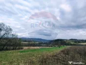 Teren cu panorama superba în Berchezoaia + bonus rulota 