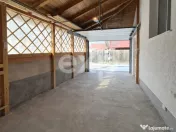 Casă mobilată, cu garaj și foișor – Zonă liniștită 