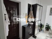 Apartament de vânzare 2 camere, decomandat, mobilat 