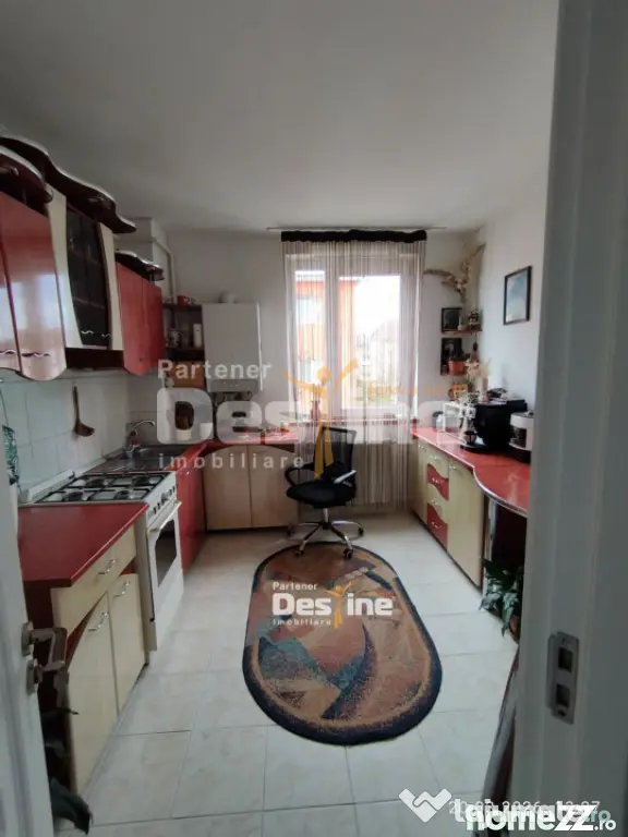 Apartament de vânzare 2 camere, decomandat, mobilat