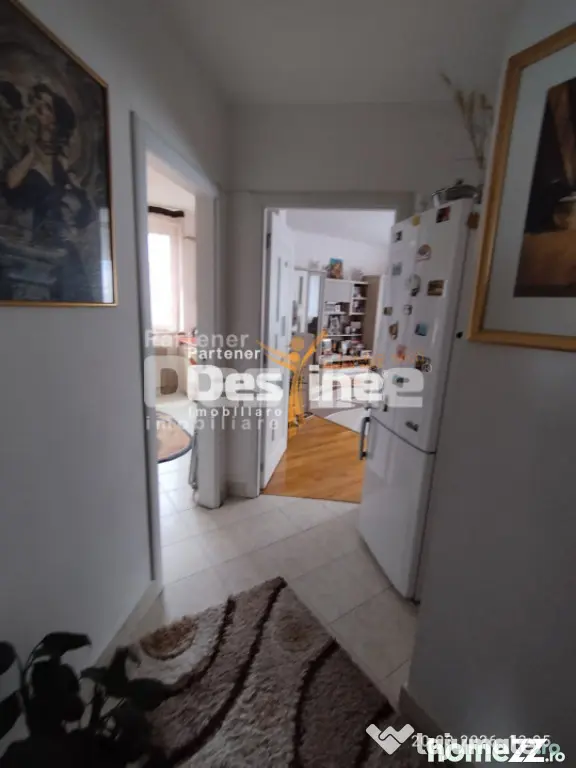 Apartament de vânzare 2 camere, decomandat, mobilat