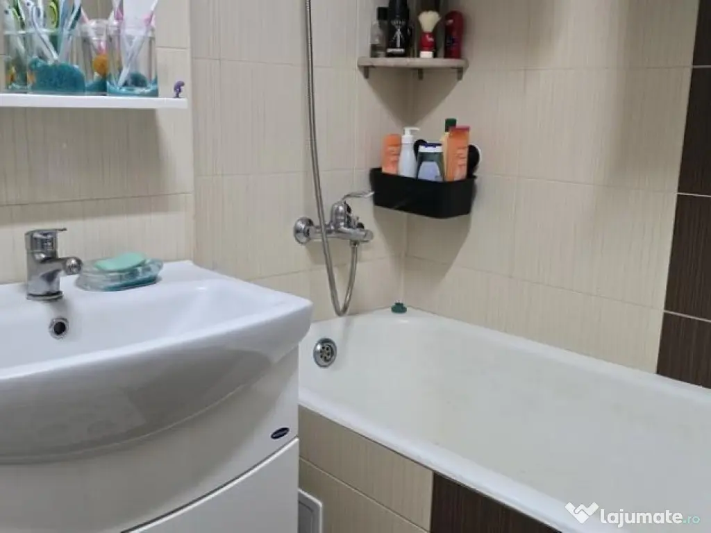 Apartament 2 camere, decomandat – in Deva, zona Balcescu