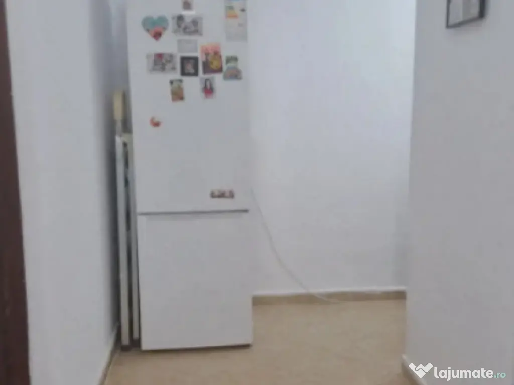 Apartament 2 camere bloc nou, centrala proprie, demisol, Sal