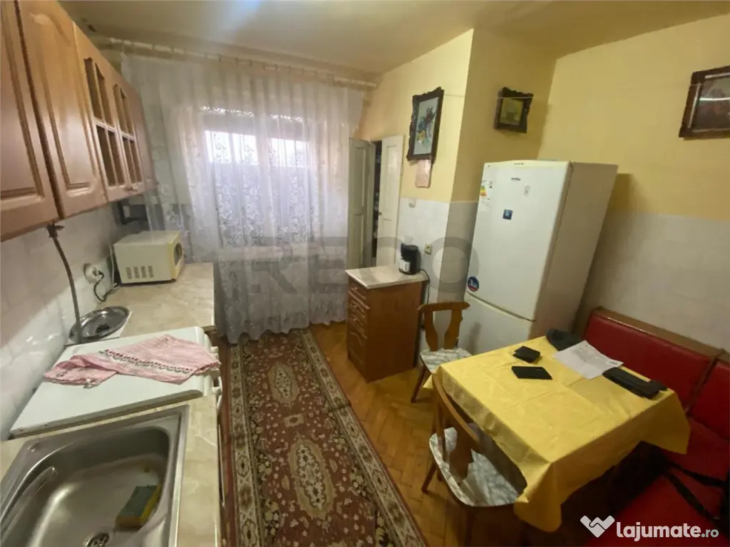 RECO apartament 42mp util Marghita-Zona Centrala