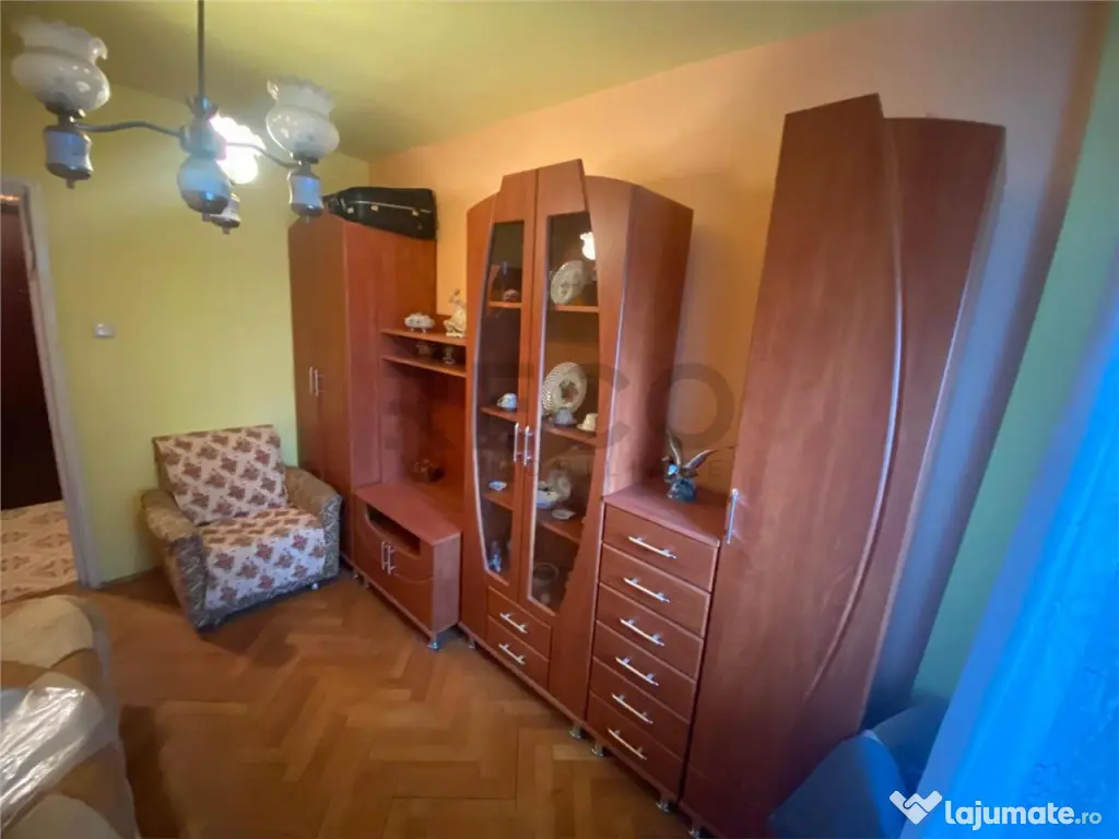 RECO apartament 42mp util Marghita-Zona Centrala