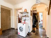 RECO . Apartament cu 3 camere . Zona Episcopia Bihorului 