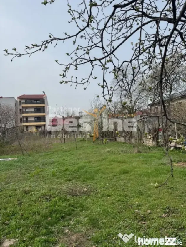 Teren 1553 mp – Oportunitate imobiliară în zonă cu regi