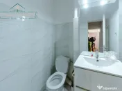 Apartament cu 3 camere, 2 bai și 2 balcoane zona 500 Mical 