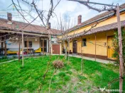 Apartament cu 2 camere la curte comună, zona Parneava, Arad 