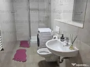 Apartament 2 camere, etaj1/2, decomandat, mobilat, utilat, parcare! 