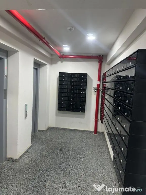 Garsoniera de inchiriat la 7 minute de metrou Berceni