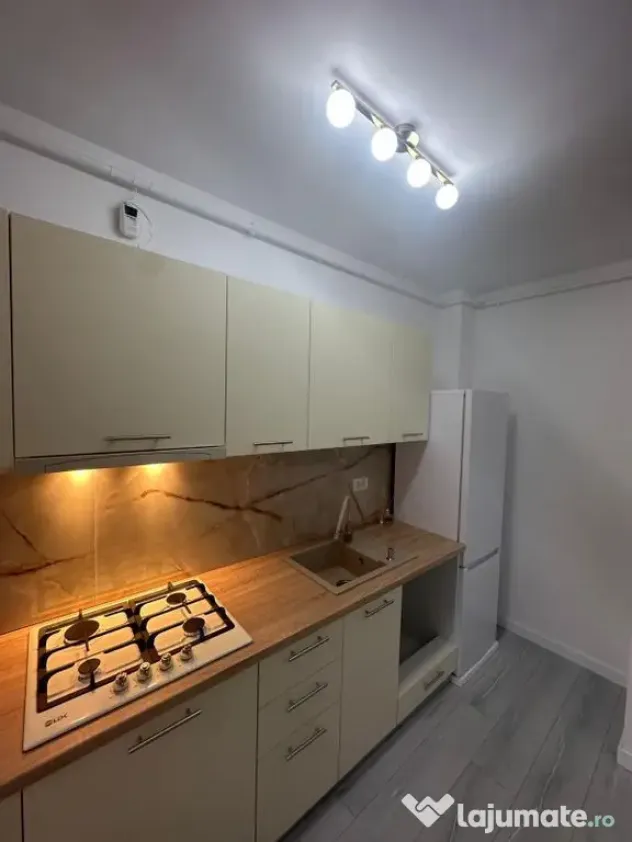 Garsoniera de inchiriat la 7 minute de metrou Berceni