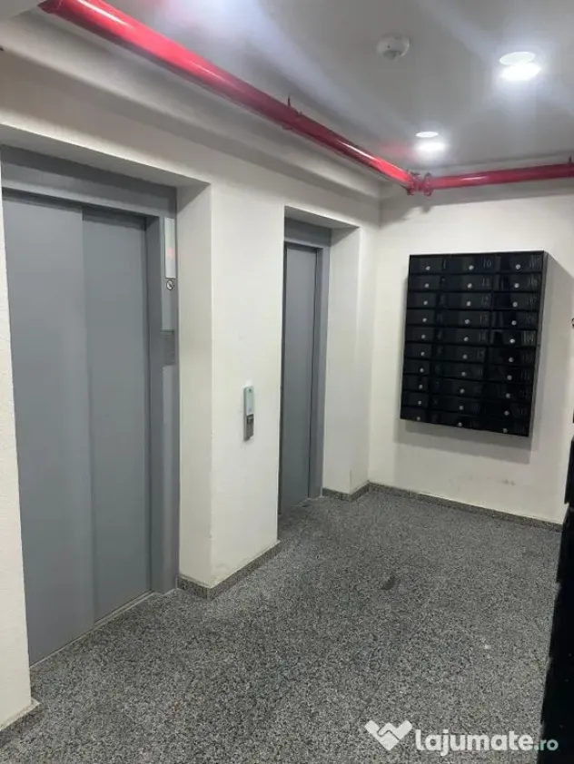 Garsoniera de inchiriat la 7 minute de metrou Berceni