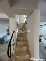 Pipera - Vilă duplex 6 camere și 4 băi 