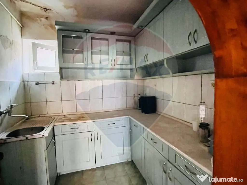 Casă / Vilă cu 4 camere de vânzare Santandrei