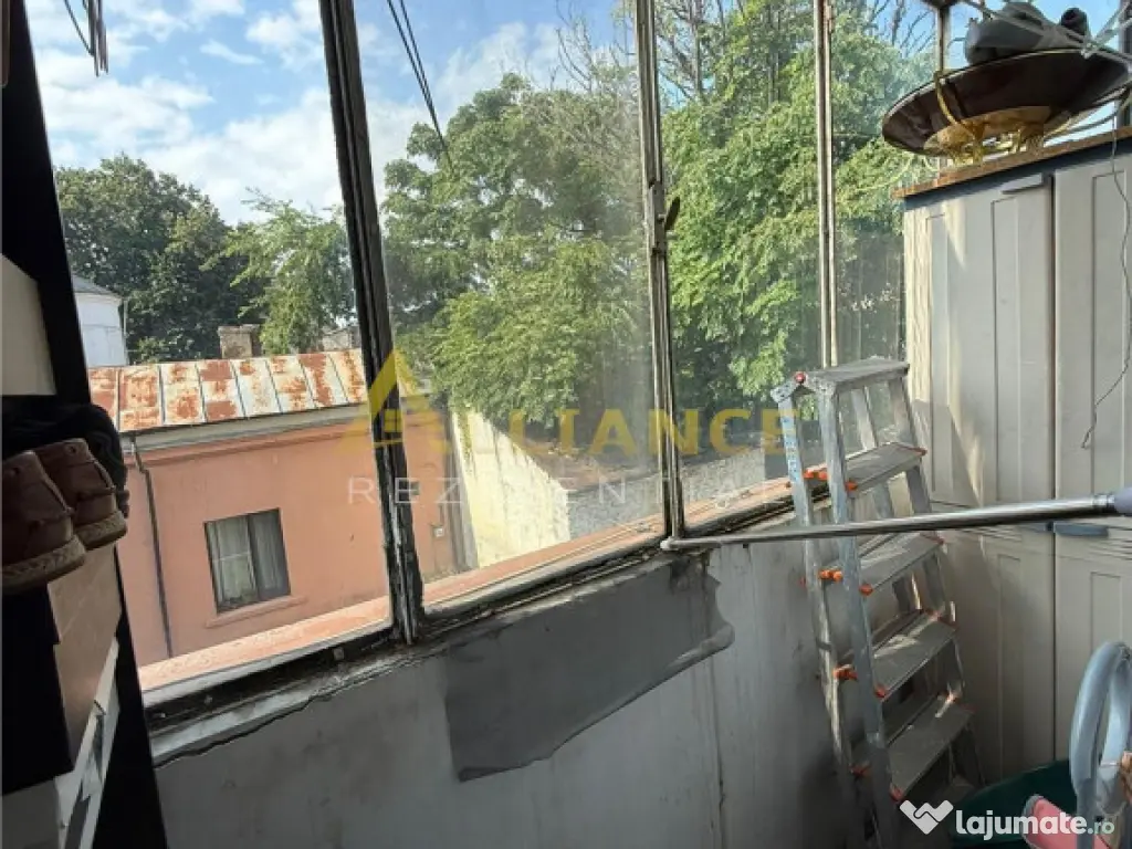 Apartament 2 camere etaj 1 zona Unirii centrala perfect pent