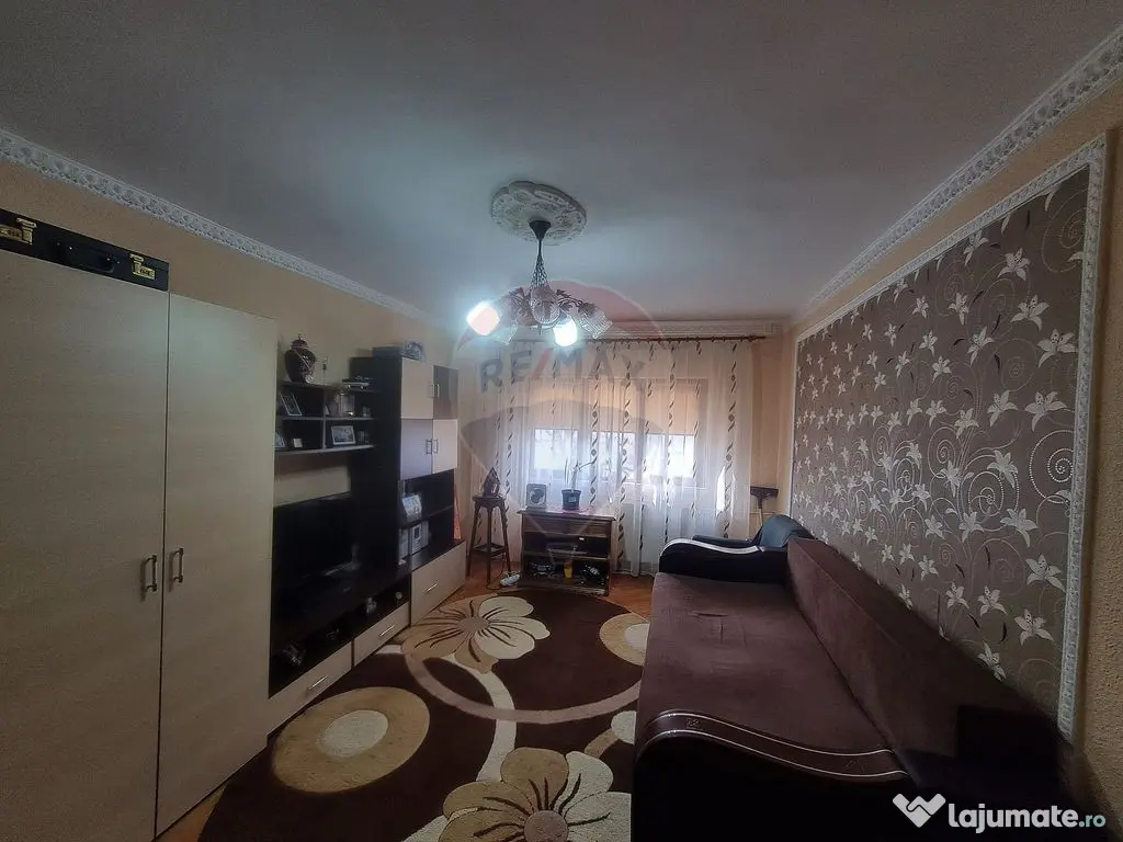 Apartament cu 2 camere de vânzare în zona Est