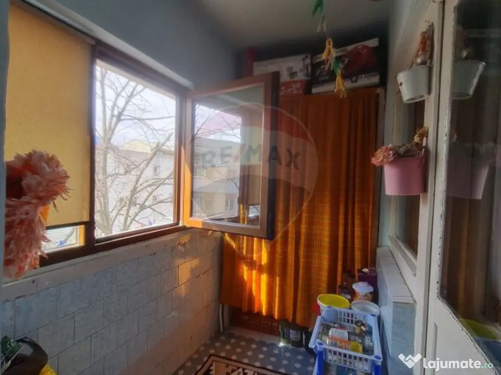 Apartament cu 2 camere de vânzare în zona Est