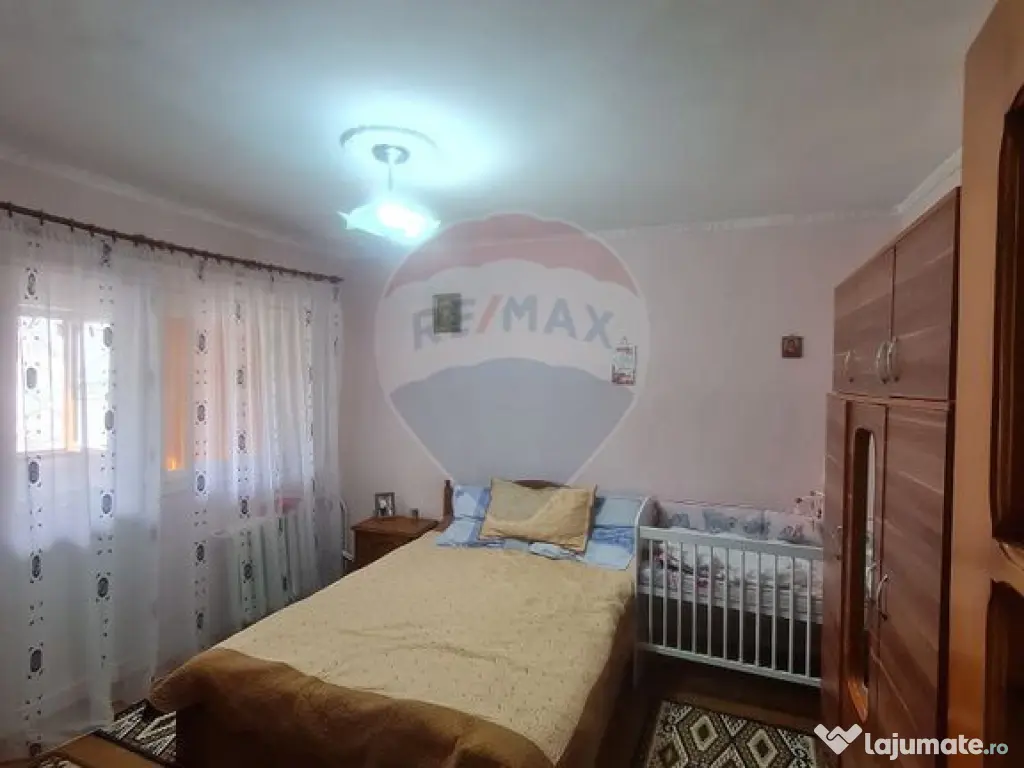 Apartament cu 2 camere de vânzare în zona Est
