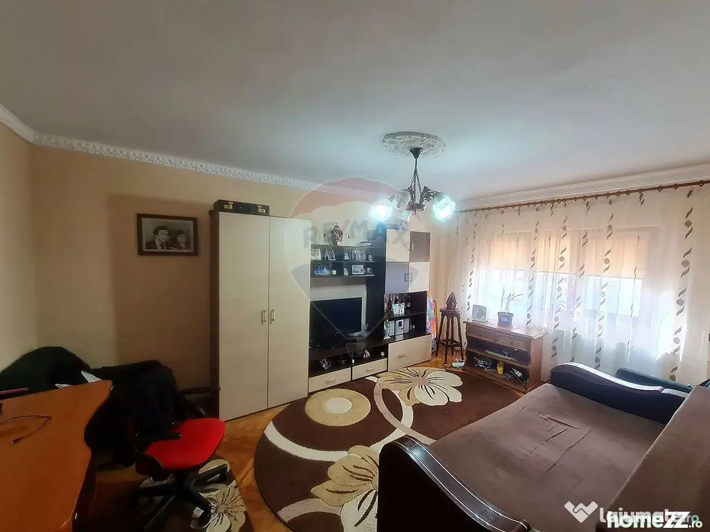 Apartament cu 2 camere de vânzare pe strada Pictor Grigo...