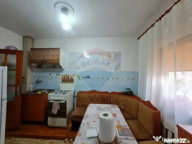 Apartament cu 2 camere de vânzare pe strada Pictor Grigo...