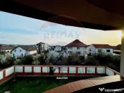 DE INCHIRIAT: Apartament cu 2 camere-strada Victoriei 