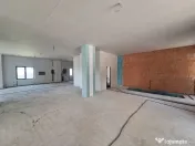 Spatiu Comercial - Bloc Nou - Stradal - 560 mp - 8 parcari 